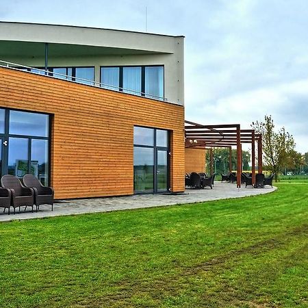 Hotel Golf Jezera Ostrožská Nová Ves Zewnętrze zdjęcie