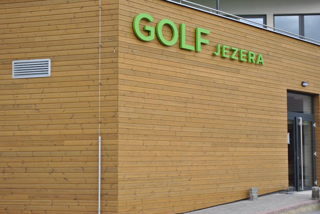 Hotel Golf Jezera Ostrožská Nová Ves Zewnętrze zdjęcie