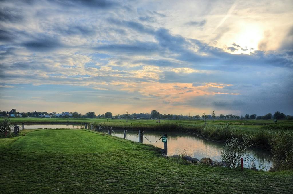 Hotel Golf Jezera Ostrožská Nová Ves Zewnętrze zdjęcie